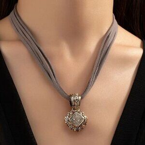 Glamorous Velvet Rhinestone Geometric Charm Necklace